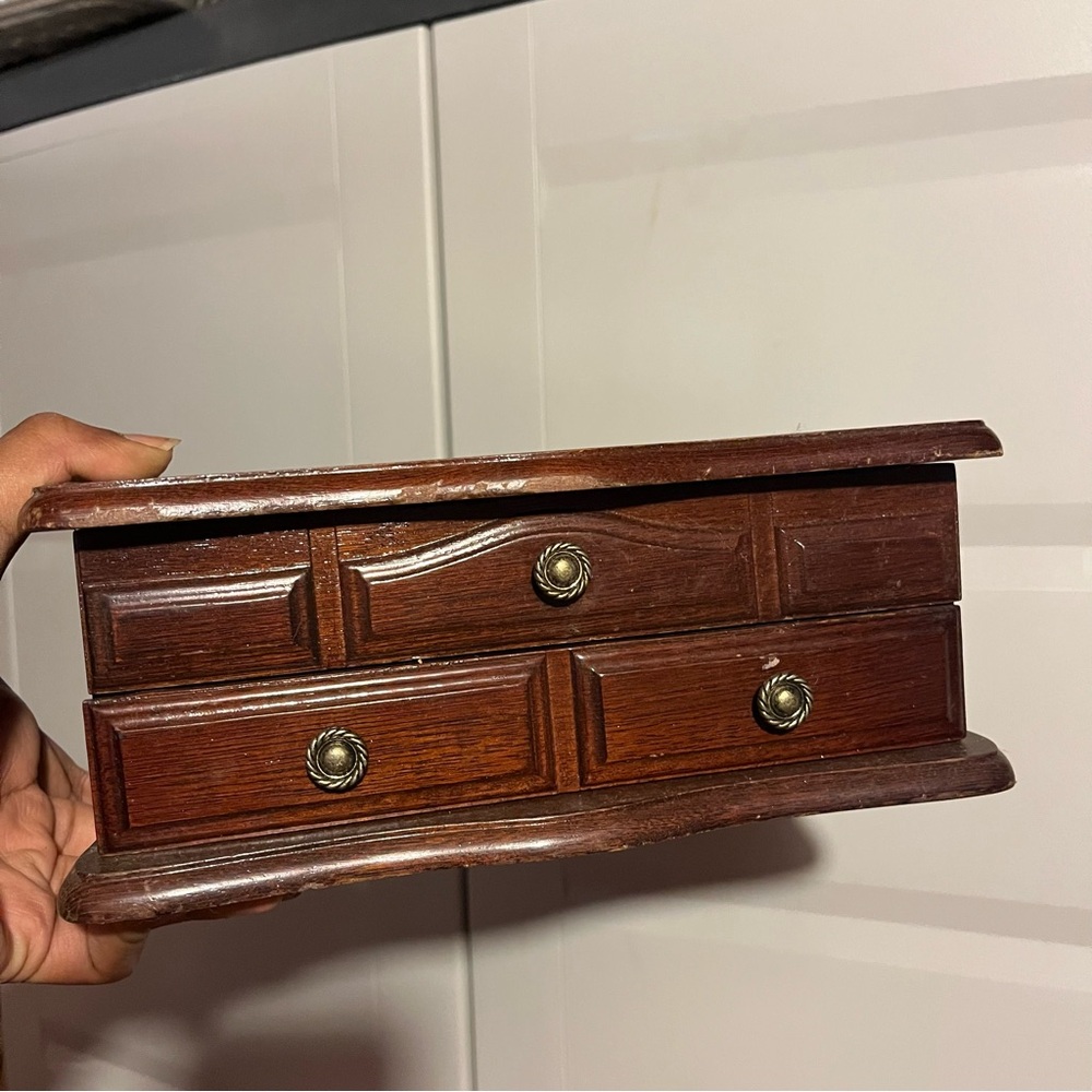Vintage-Style Wooden Jewelry Organizer Box in Brown